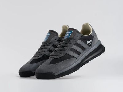 Лот: 25391805. Фото: 1. Кроссовки Adidas SL 72 RTN. Кеды, кроссовки, слипоны