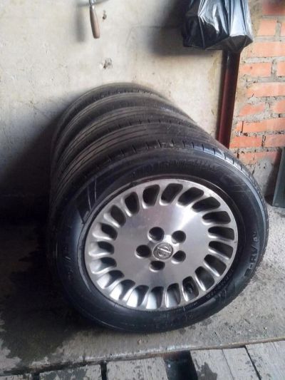 Лот: 4092514. Фото: 1. 215/60/R16 Bridgestone Комплект... Шины