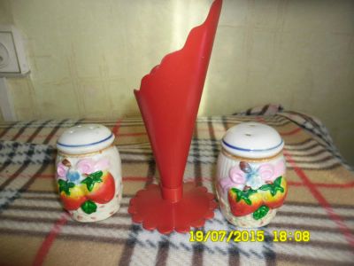 Лот: 6053335. Фото: 1. Для кухни(перечница,солонка,для... Предметы сервировки