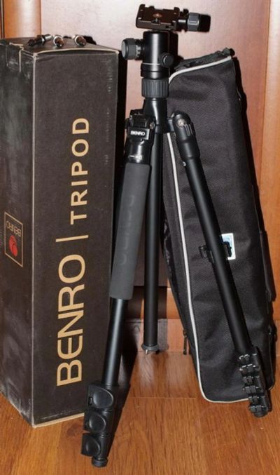 Лот: 3245244. Фото: 1. Штатив-трансформер походный BENRO. Штативы, держатели