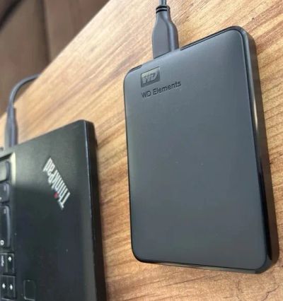 Лот: 25510485. Фото: 1. WD Elements 1tb. Внешние жесткие диски