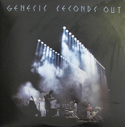Лот: 7013891. Фото: 1. Genesis "Seconds Out" 1977 год... Аудиозаписи