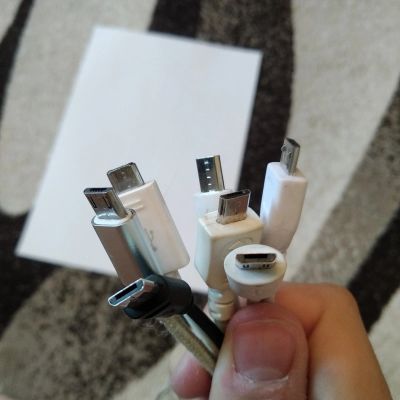 Лот: 16362647. Фото: 1. 7 кабелей зарядки micro USB. Дата-кабели, переходники
