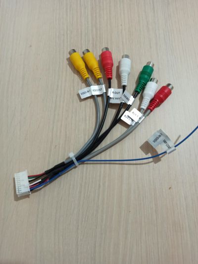 rca out на автомагнитоле