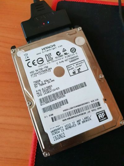 Лот: 12574357. Фото: 1. Жесткий диск Hitachi 2.5 750Gb... Жёсткие диски (HDD)