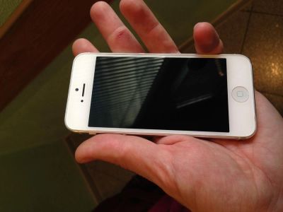 Лот: 3217718. Фото: 1. Iphone 5 white белый состояние... Смартфоны