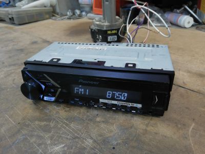 Лот: 17317183. Фото: 1. Магнитолла Pioneer mvh-s100ubw. Автомагнитолы