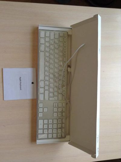 Лот: 7863452. Фото: 1. Клавиатура Apple. Клавиатуры и мыши