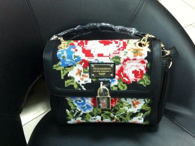 Лот: 3861353. Фото: 1. сумка с вышивкой D&G. Сумки