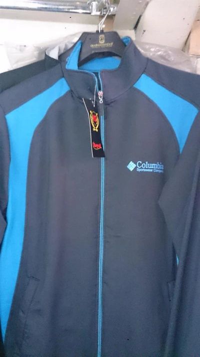 Лот: 3861029. Фото: 1. Columbia sportswear Костюм. Костюмы классические, деловые