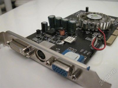 Лот: 415467. Фото: 1. AGP nVidia FX5700LE. Видеокарты