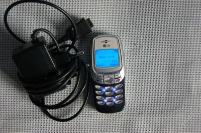 Лот: 2831762. Фото: 1. lg w3000. Кнопочные мобильные телефоны