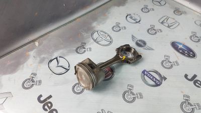 Лот: 23583364. Фото: 1. Поршень с шатуном Toyota Corolla... Двигатель и элементы двигателя