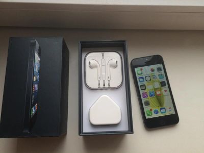 Лот: 7413677. Фото: 1. iPhone 5 32Gb Black. Полный комплект... Смартфоны