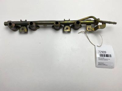 Лот: 21112798. Фото: 1. Рейка топливная Nissan Almera... Топливная система