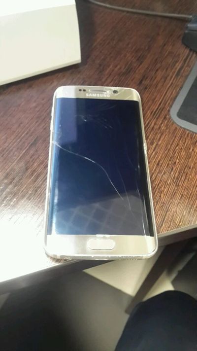 Лот: 9383800. Фото: 1. Samsung Galaxy S6 Edge 64GB Только... Чехлы, бамперы