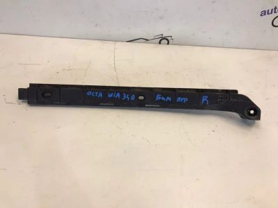 Лот: 21707944. Фото: 1. крепление бампера Skoda Octavia... Кузов