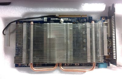 Лот: 5496443. Фото: 1. Видеокарта Gigabyte AMD Radeon... Видеокарты