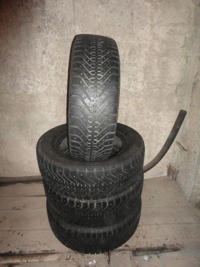 Лот: 8409882. Фото: 1. Комплект зимней резины 4 штуки... Шины