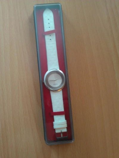 Лот: 10929301. Фото: 1. Часы женские GUCCI в коробочке. Другие наручные часы