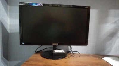Лот: 10859276. Фото: 1. Монитор LED(Samsung). ЖК-мониторы