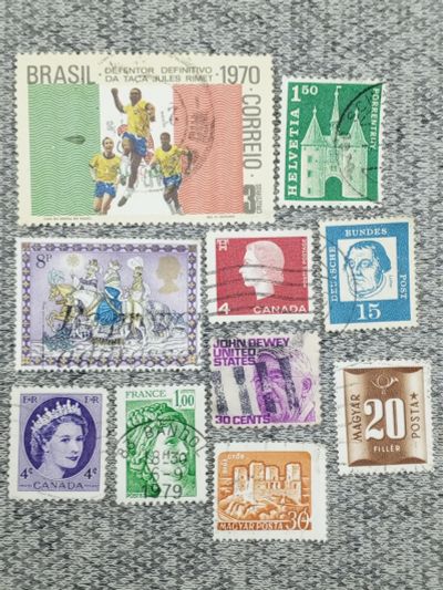 Лот: 25845990. Фото: 1. Набор из 10 почтовых марок - Мира. Марки