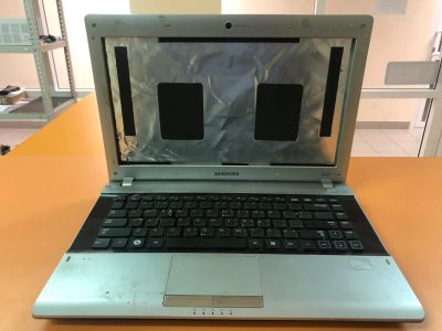 Лот: 15059782. Фото: 1. Б/у корпус для ноутбука Samsung... Корпуса, блоки питания