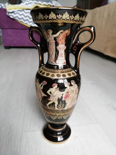 Лот: 16464775. Фото: 1. Фарфоровая греческая ваза (амфора... Вазы