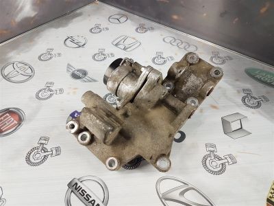Лот: 23592245. Фото: 1. Натяжитель приводного ремня Mitsubishi... Двигатель и элементы двигателя