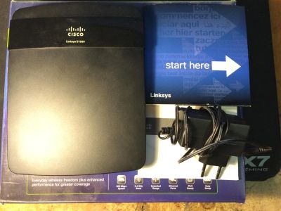 Лот: 6430575. Фото: 1. Wi-Fi Роутер Linksys E1500. Маршрутизаторы (роутеры)