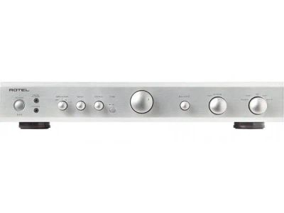 Лот: 21361755. Фото: 1. Интегральный усилитель Rotel A10... Усилители, эквалайзеры