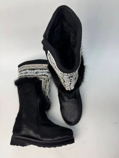 Лот: 25942972. Фото: 1. Унты женские натуральные новые. Кеды, кроссовки, слипоны