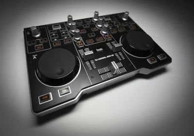 Лот: 3664318. Фото: 1. Hercules DJ Control MP3 e2 + Native... DJ-оборудование