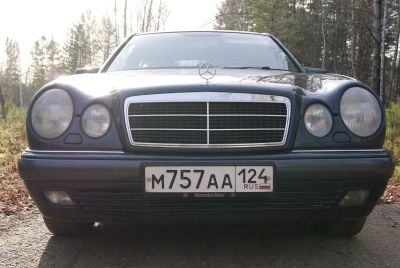 Лот: 3280917. Фото: 1. Mercedes-Benz E 320. Автомобили