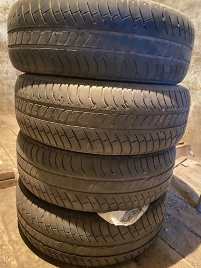 Лот: 18906069. Фото: 1. Резина лето Michelin r15. Шины