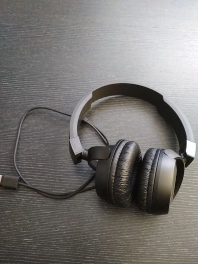 Лот: 12033103. Фото: 1. JBL T450BT в идеале, надевал 4-5... Красноярск