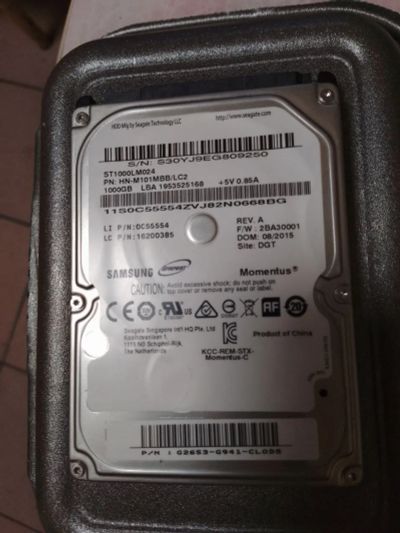 Лот: 20714173. Фото: 1. Жесткий диск SATA 1Тб Samsung. Жёсткие диски (HDD)