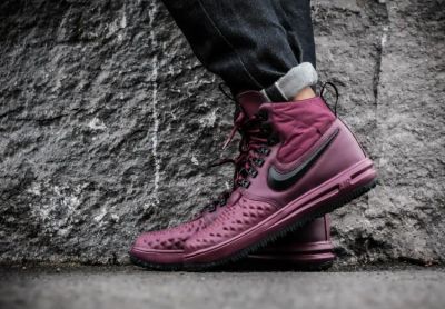 Лот: 14720124. Фото: 1. Кроссовки Lunar Force 1 Duckboot... Кеды, кроссовки, слипоны