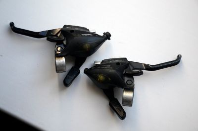 Лот: 14611572. Фото: 1. Комборучки Shimano ST-EF50 L3-R8. Запчасти