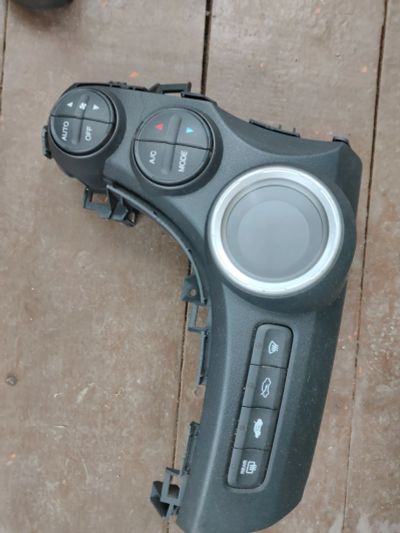 Лот: 19479838. Фото: 1. Honda fit, fit shuttle климат... Электрооборудование