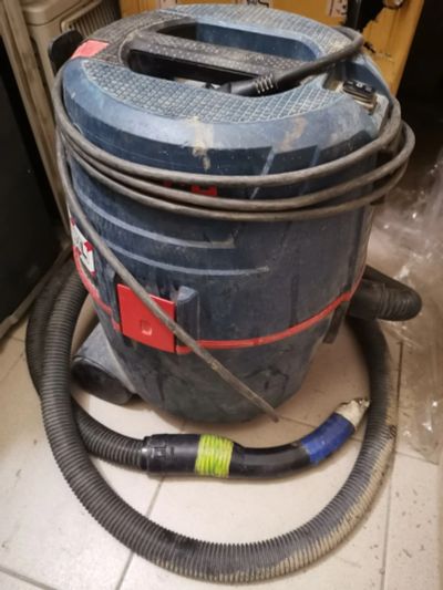Лот: 18612824. Фото: 1. Пылесос Bosch GAS 20L SFC 0601979103. Электроинструмент