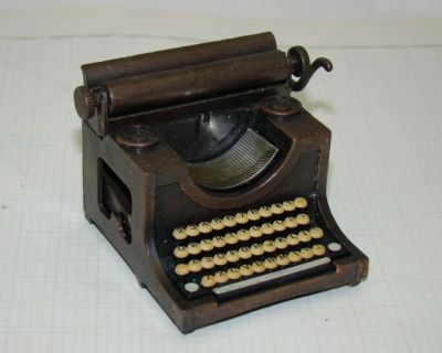 Лот: 11191117. Фото: 1. Точилка Печатная машинка (W324... Игрушки