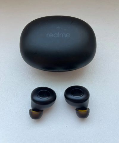 Лот: 20185301. Фото: 1. Наушники блютуз Realme беспроводные. Наушники, гарнитуры