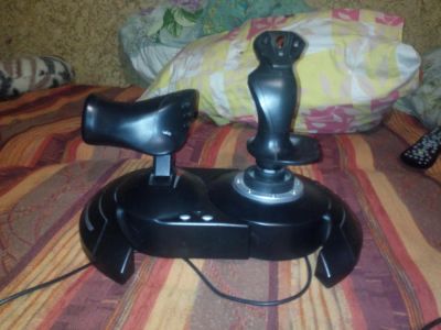 Лот: 6506642. Фото: 1. Штурвал thrustmaster t-flight... Рули, джойстики