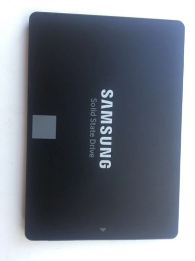 Лот: 11659845. Фото: 1. SSD samsung evo 850 250Gb. SSD-накопители