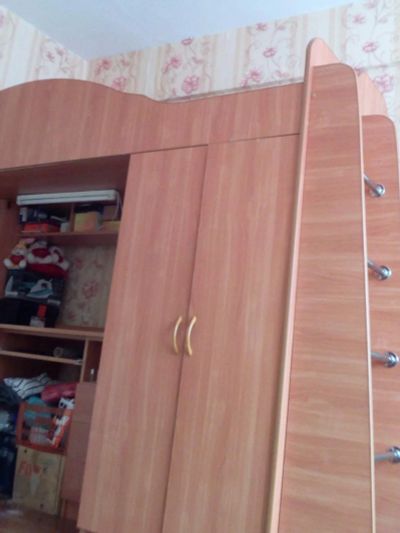 Лот: 11857845. Фото: 1. Уголок шкошьника с кроватью. Детские кровати и кроватки