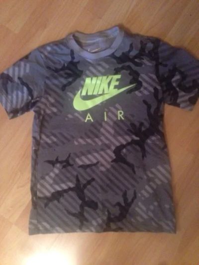 Лот: 6872730. Фото: 1. Футболка подростковая Nike камуфляж. Топы, майки