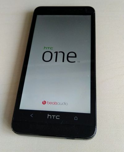 Лот: 13123399. Фото: 1. HTC ONE (M7). Смартфоны