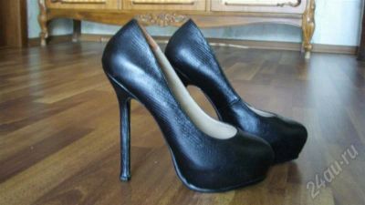 Лот: 675383. Фото: 1. Новые туфли YSL!. Туфли