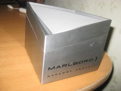 Лот: 8505069. Фото: 1. Пепельница Marlboro. Другое (предметы интерьера)